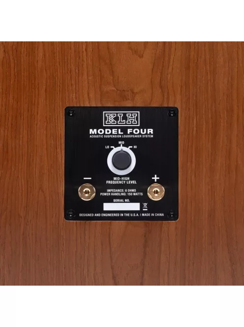 KLH MODEL FOUR - pereche de difuzoare Hi-Fi închise, cu suspensie acustică pe 3 căi, cu bază înclinată - Nuc Englezesc