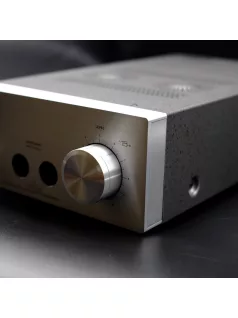   AMPLITUDINE STAX SRM-500T - Amplificator premium de birou pentru căștile STAX și alte căști electrostatice