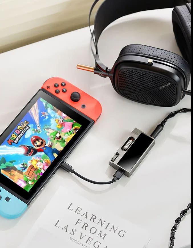Shanling UA7 conectat la o consolă de jocuri în modul UAC 1.0